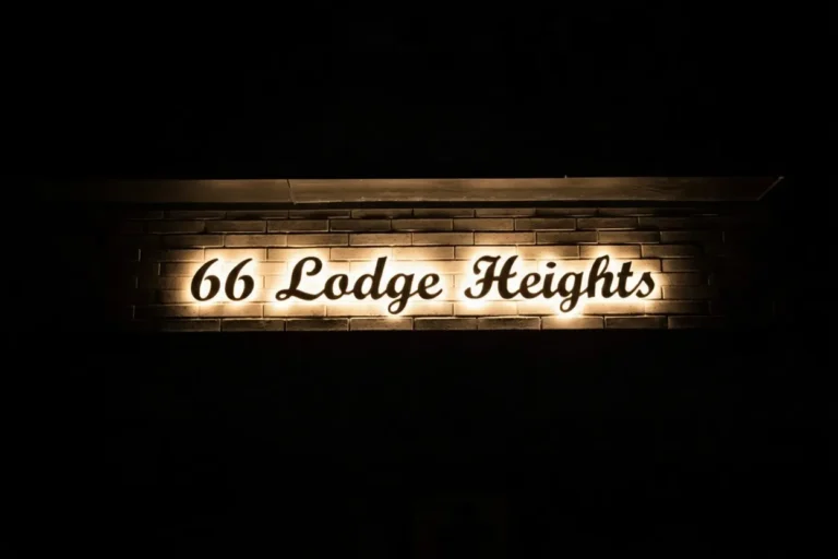 house number display sign